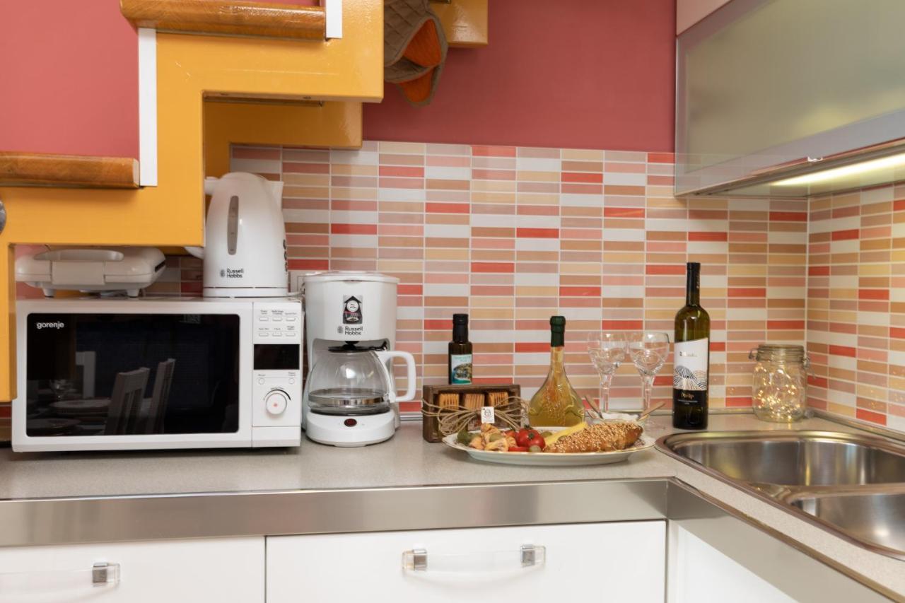 Apartman Monika โอมิช ภายนอก รูปภาพ